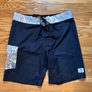 Mammoth’s Men's Black Swim Shorts Sz 31